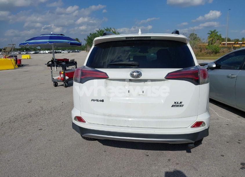 Photo 17 of 2017 Toyota Rav4 XLE (VIN JTMWFREV9HD104668)