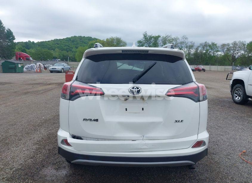 Photo 17 of 2017 Toyota Rav4 XLE (VIN JTMWFREV9HJ126106)