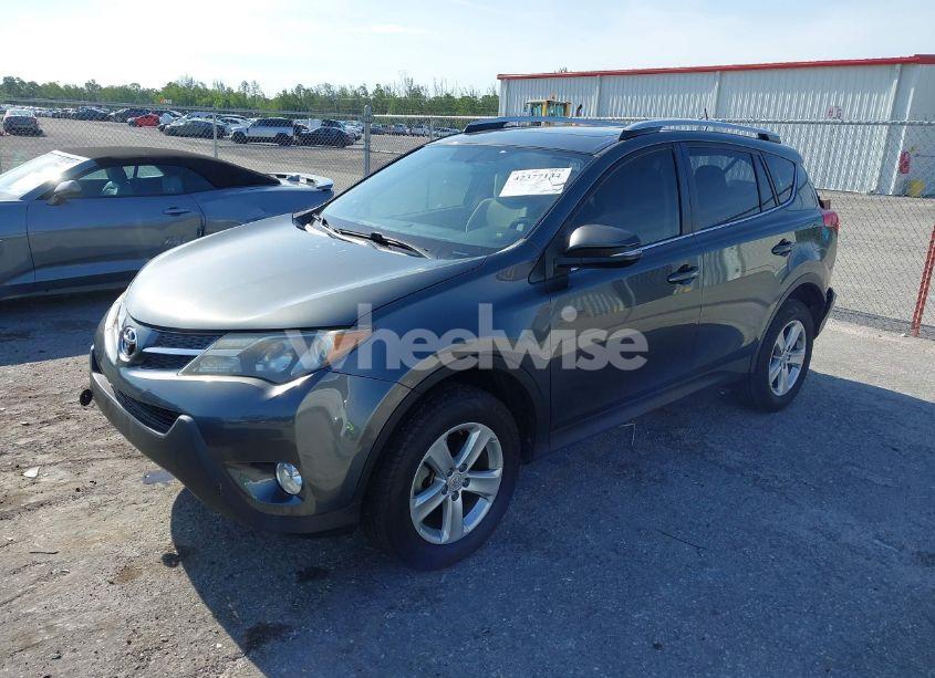 Photo 2 of 2013 Toyota Rav4 XLE (VIN JTMWFREVXDD005691)