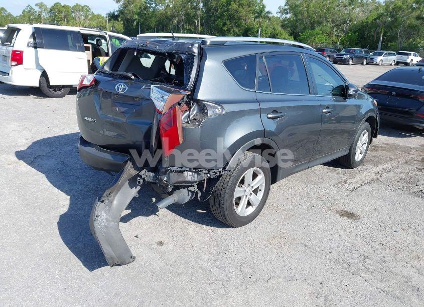 Photo 4 of 2013 Toyota Rav4 XLE (VIN JTMWFREVXDD005691)