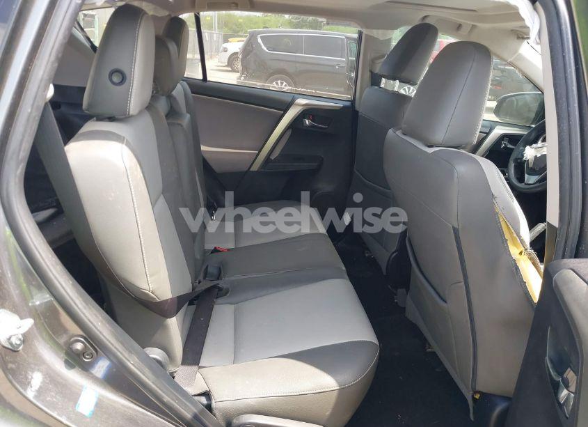 Photo 8 of 2015 Toyota Rav4 XLE (VIN JTMWFREVXFJ041014)
