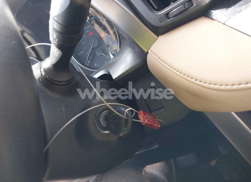 Photo 11 of 2017 Toyota Rav4 XLE (VIN JTMWFREVXHJ705220)