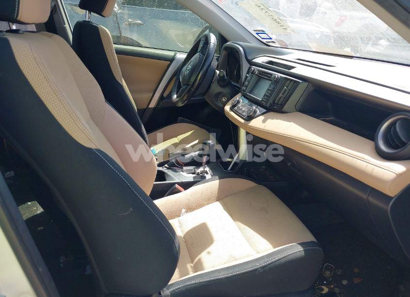 Photo 5 of 2017 Toyota Rav4 XLE (VIN JTMWFREVXHJ705220)