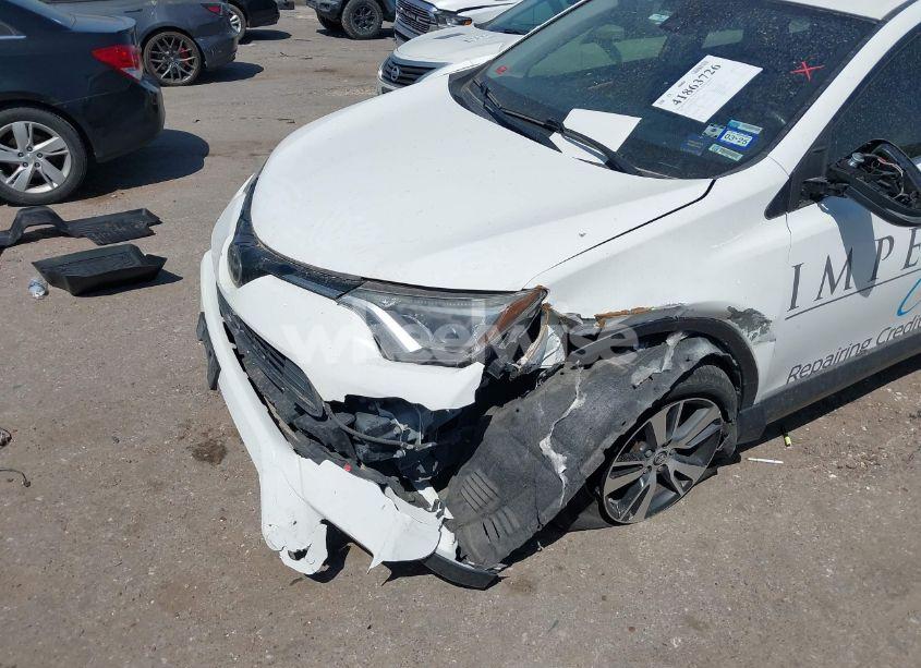 Photo 6 of 2017 Toyota Rav4 XLE (VIN JTMWFREVXHJ705220)