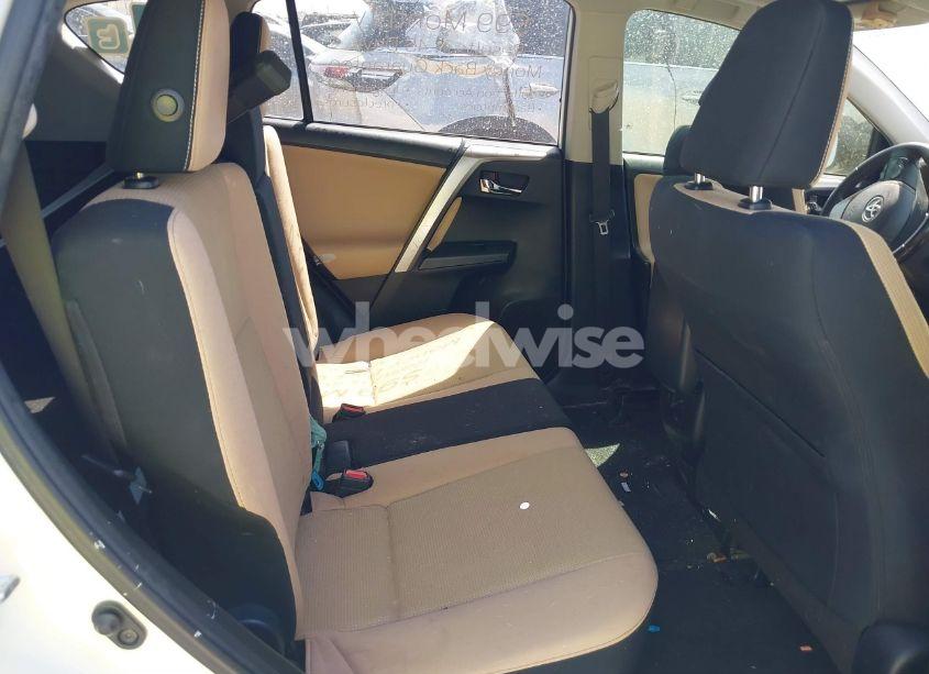 Photo 8 of 2017 Toyota Rav4 XLE (VIN JTMWFREVXHJ705220)