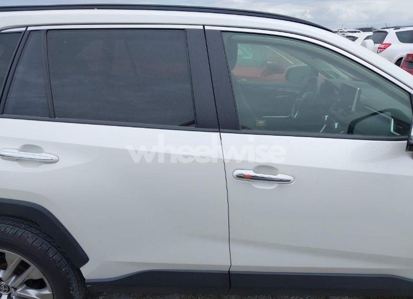 Photo 13 of 2021 Toyota Rav4 LIMITED (VIN JTMY1RFV2MD083713)