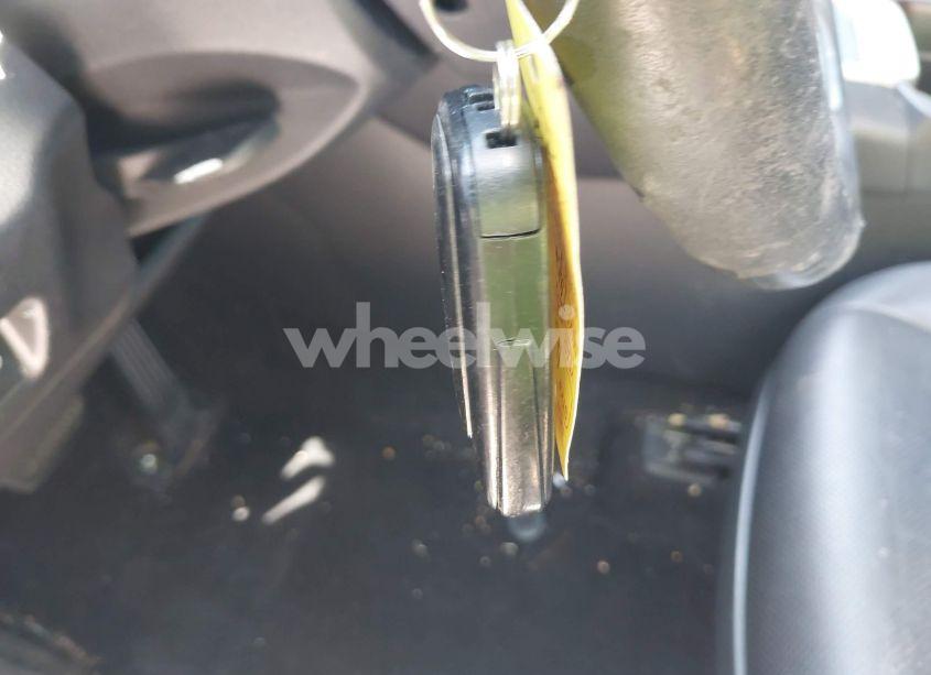 Photo 11 of 2019 Toyota Rav4 LIMITED (VIN JTMY1RFV7KD516262)