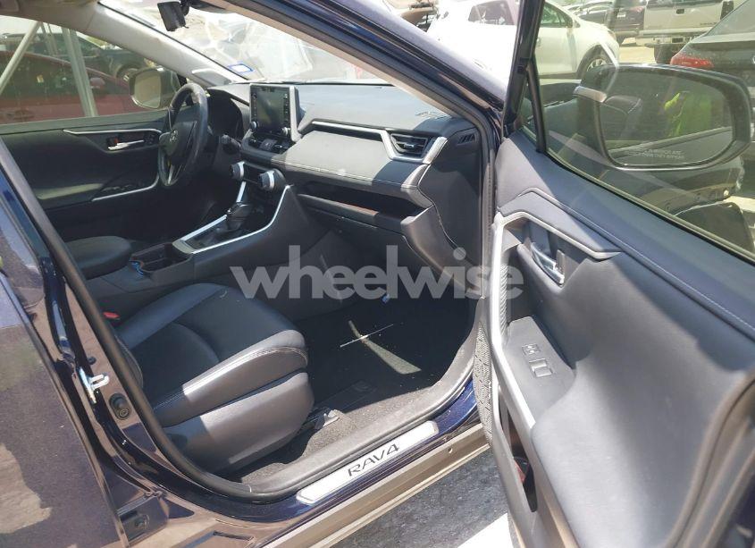 Photo 5 of 2019 Toyota Rav4 LIMITED (VIN JTMY1RFV7KD516262)