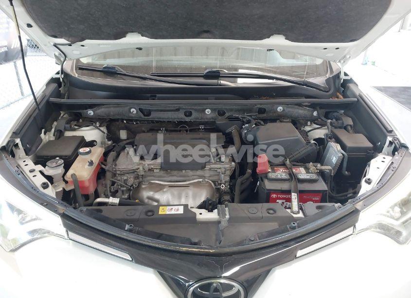 Photo 10 of 2018 Toyota Rav4 LIMITED/PLATINUM (VIN JTMYFREV0JD117081)