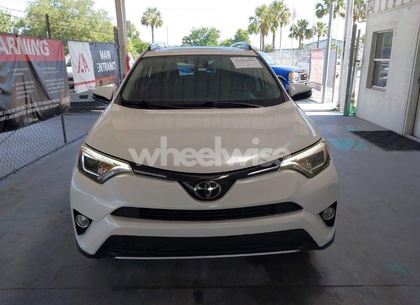 Photo 12 of 2018 Toyota Rav4 LIMITED/PLATINUM (VIN JTMYFREV0JD117081)