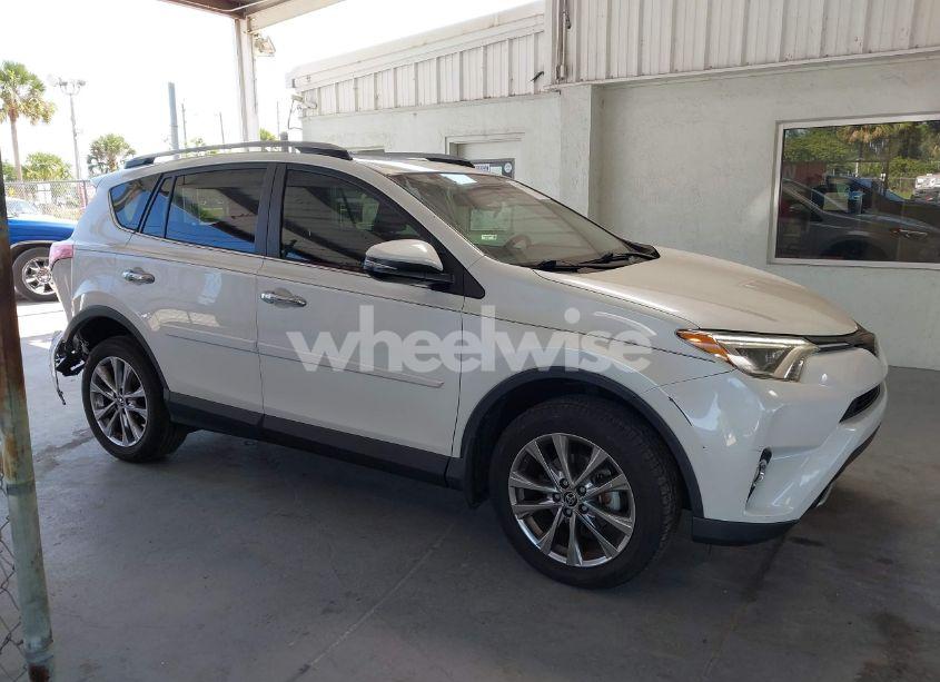 Photo 13 of 2018 Toyota Rav4 LIMITED/PLATINUM (VIN JTMYFREV0JD117081)