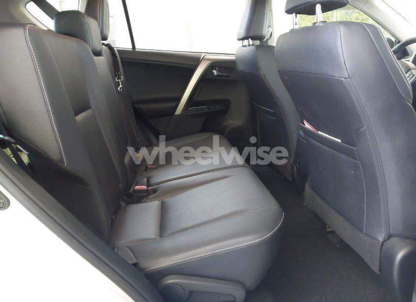 Photo 8 of 2018 Toyota Rav4 LIMITED/PLATINUM (VIN JTMYFREV0JD117081)