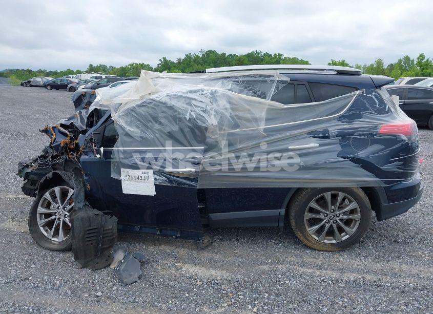 Photo 13 of 2018 Toyota Rav4 LIMITED (VIN JTMYFREV1JJ752652)