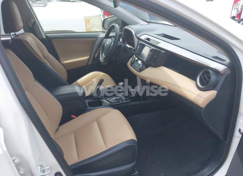 Photo 5 of 2018 Toyota Rav4 LIMITED (VIN JTMYFREV4JJ749695)