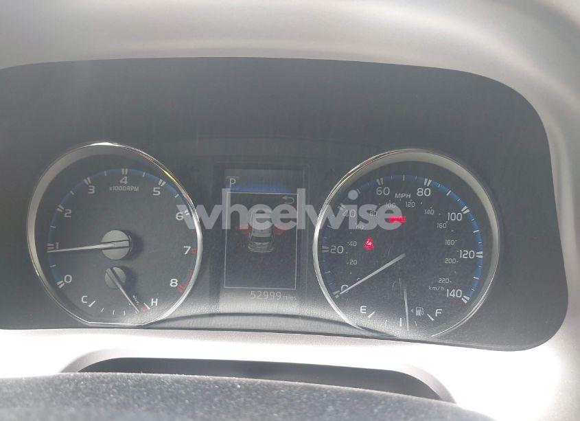 Photo 7 of 2018 Toyota Rav4 LIMITED (VIN JTMYFREV4JJ749695)