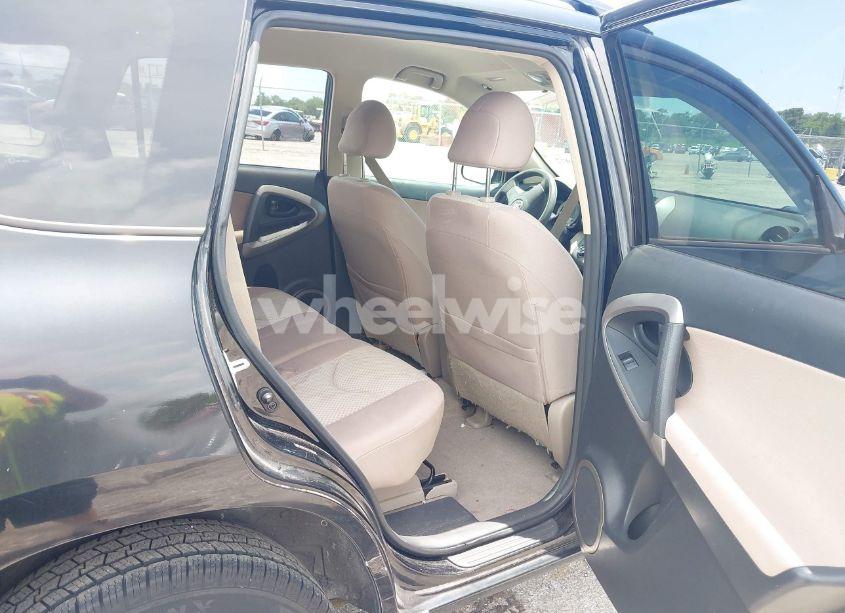 Photo 8 of 2006 Toyota Rav4 (VIN JTMZD33V166007520)