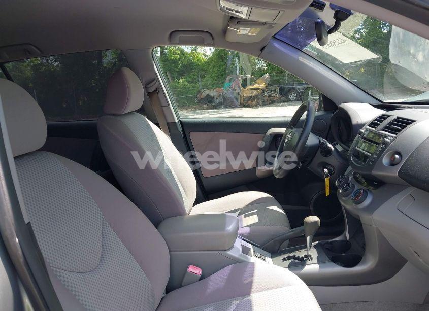 Photo 5 of 2007 Toyota Rav4 (VIN JTMZD33V175032974)