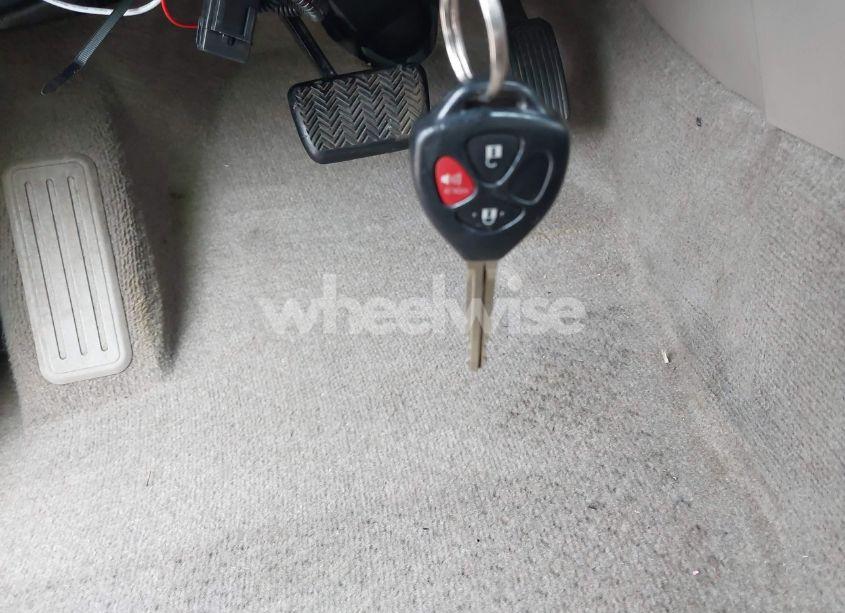 Photo 11 of 2006 Toyota Rav4 (VIN JTMZD33V366004747)