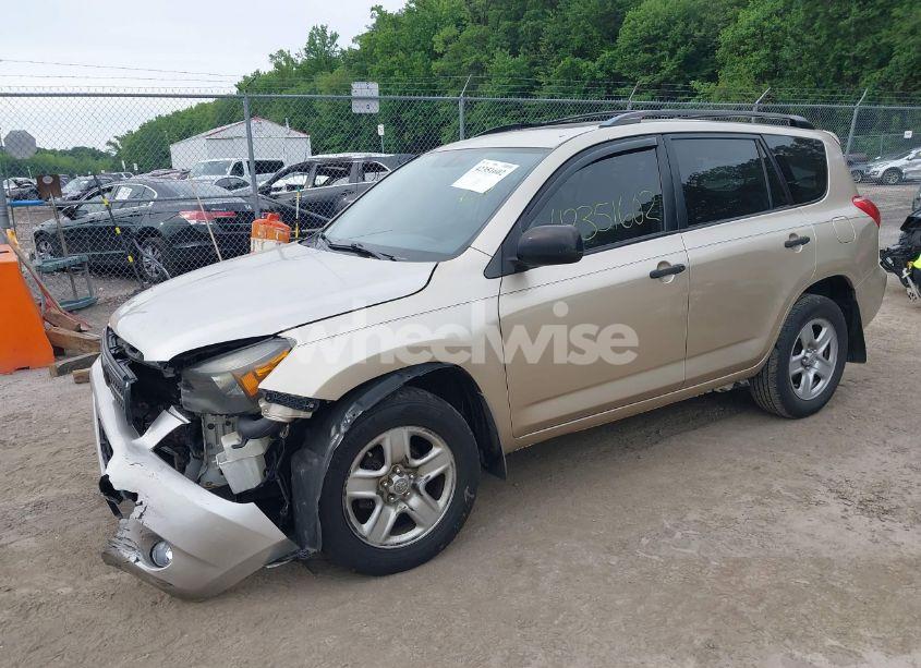 Photo 2 of 2006 Toyota Rav4 (VIN JTMZD33V366004747)
