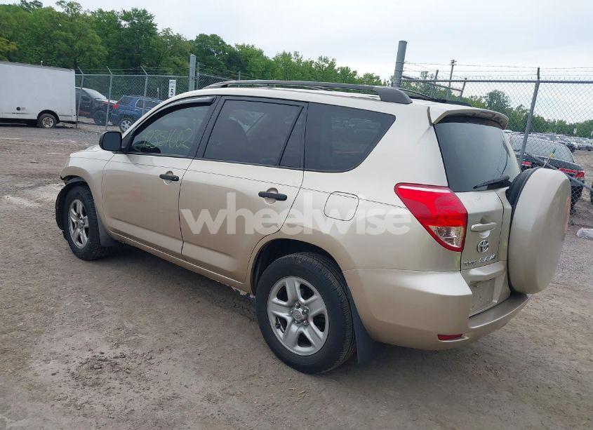 Photo 3 of 2006 Toyota Rav4 (VIN JTMZD33V366004747)