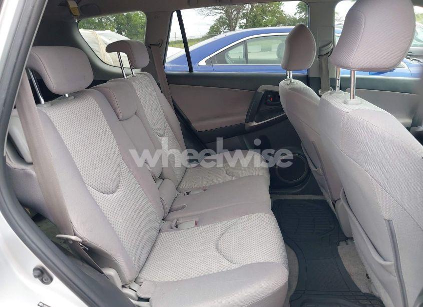 Photo 8 of 2007 Toyota Rav4 (VIN JTMZD33V475041765)