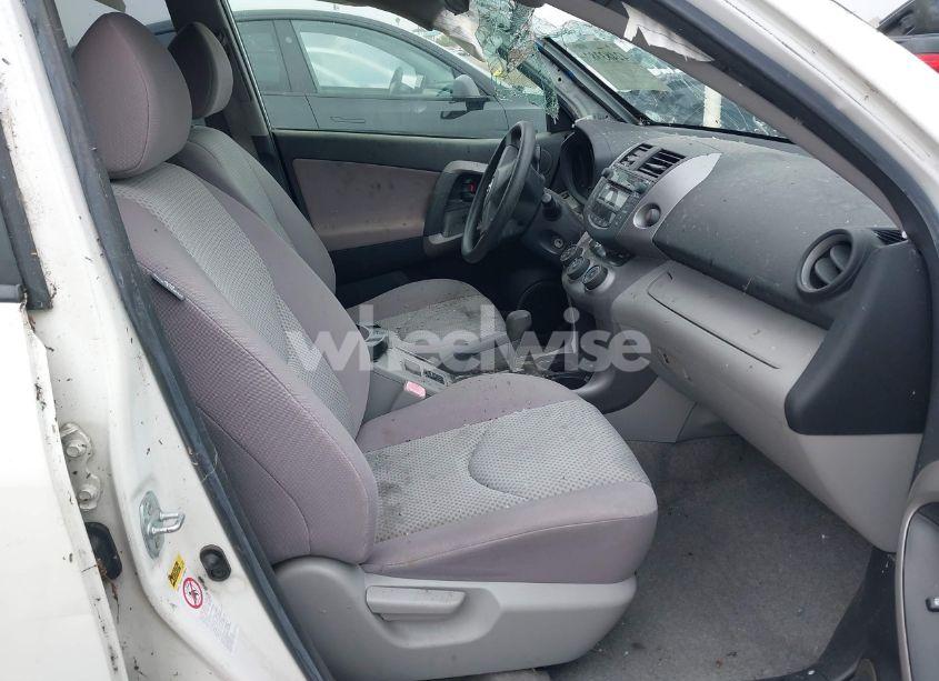 Photo 5 of 2008 Toyota Rav4 N/A (VIN JTMZD33V585094864)