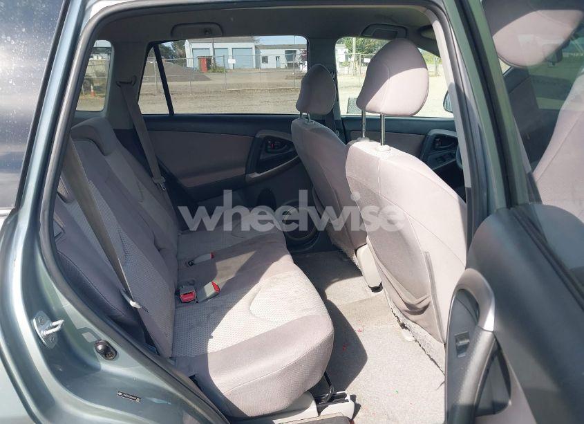 Photo 8 of 2006 Toyota Rav4 (VIN JTMZD33V666013054)