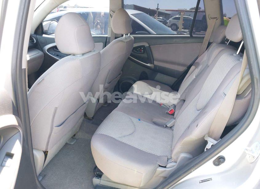 Photo 8 of 2008 Toyota Rav4 N/A (VIN JTMZD33V685089835)