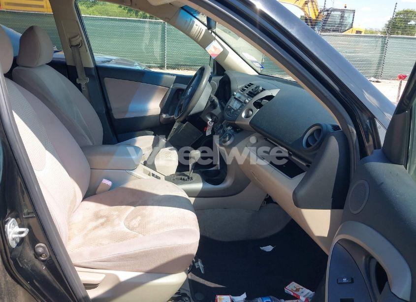 Photo 5 of 2006 Toyota Rav4 (VIN JTMZD33V865026216)