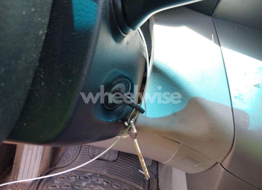 Photo 11 of 2006 Toyota Rav4 (VIN JTMZD33VX66009847)