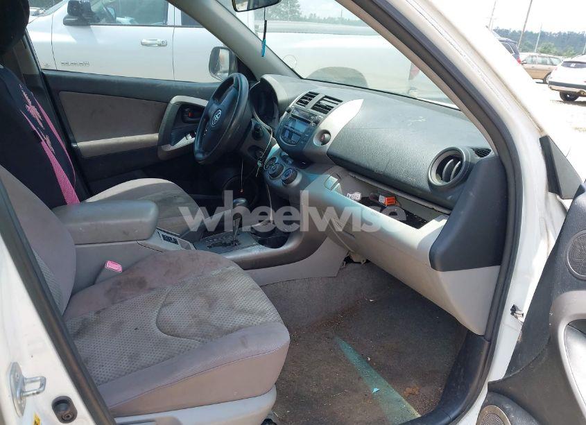 Photo 5 of 2006 Toyota Rav4 (VIN JTMZD33VX66009847)