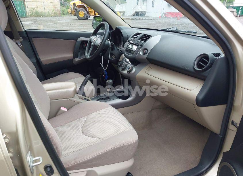 Photo 5 of 2007 Toyota Rav4 (VIN JTMZD35V375075032)