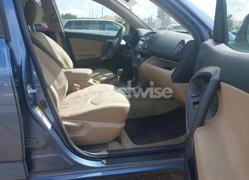 Photo 5 of 2009 Toyota Rav4 (VIN JTMZF33V49D004945)