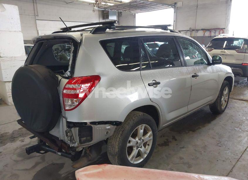 Photo 4 of 2009 Toyota Rav4 (VIN JTMZF33V995007480)
