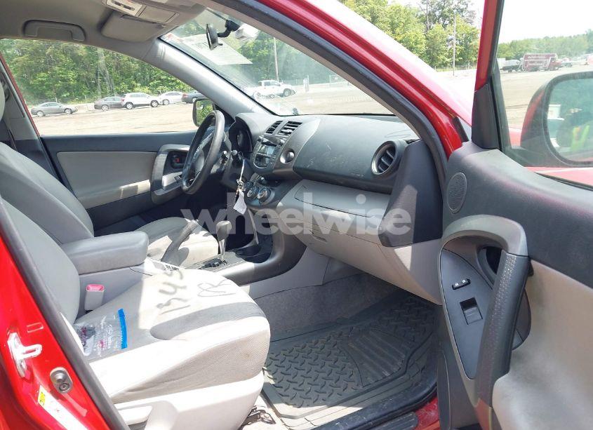 Photo 5 of 2009 Toyota Rav4 (VIN JTMZF35V895005331)