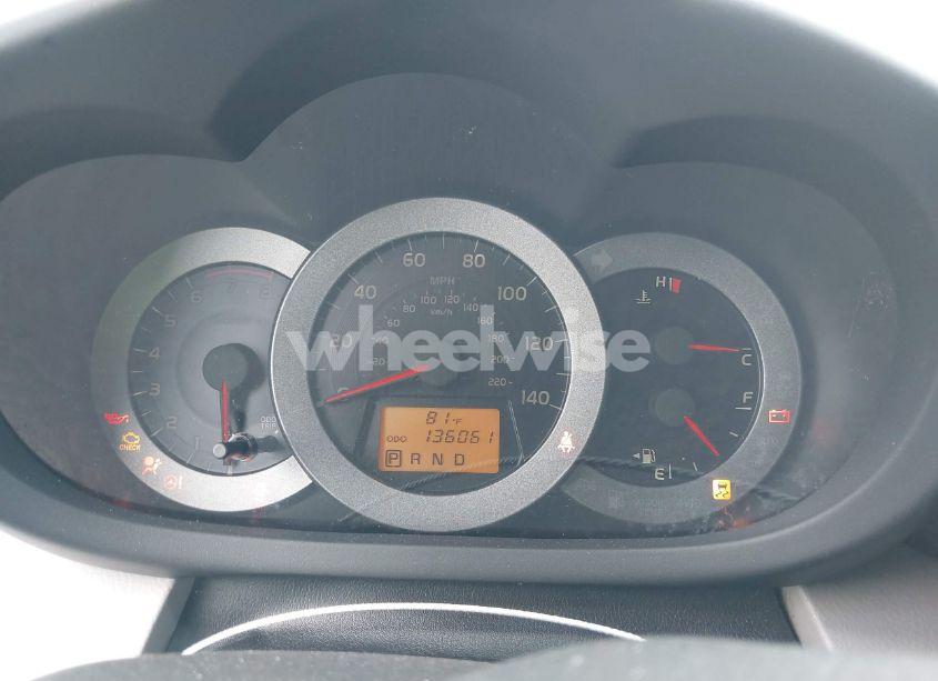 Photo 7 of 2011 Toyota Rav4 (VIN JTMZF4DV0B5034397)