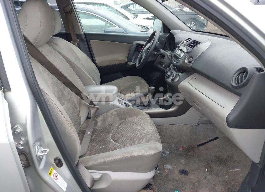 Photo 5 of 2010 Toyota Rav4 (VIN JTMZF4DV4AD026033)