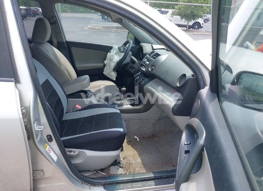 Photo 5 of 2010 Toyota Rav4 (VIN JTMZF4DV4AD029322)