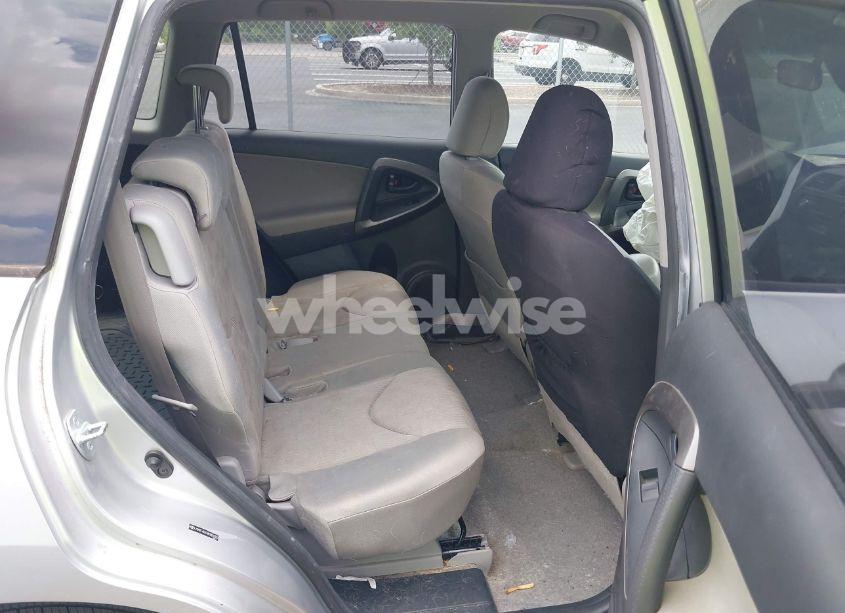 Photo 8 of 2010 Toyota Rav4 (VIN JTMZF4DV4AD029322)