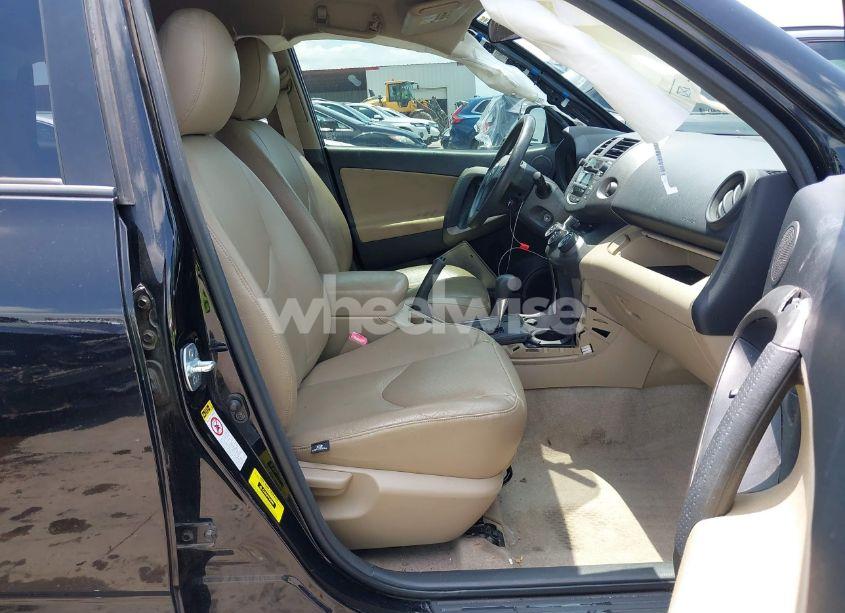 Photo 5 of 2011 Toyota Rav4 (VIN JTMZF4DV6B5033500)