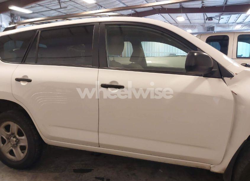 Photo 13 of 2011 Toyota Rav4 (VIN JTMZF4DV9B5036584)