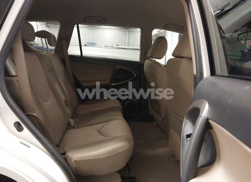 Photo 8 of 2011 Toyota Rav4 (VIN JTMZF4DV9B5036584)