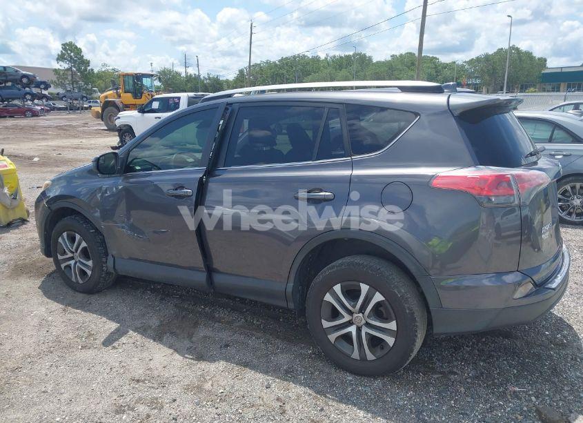 Photo 13 of 2018 Toyota Rav4 LE (VIN JTMZFREV0JJ154430)
