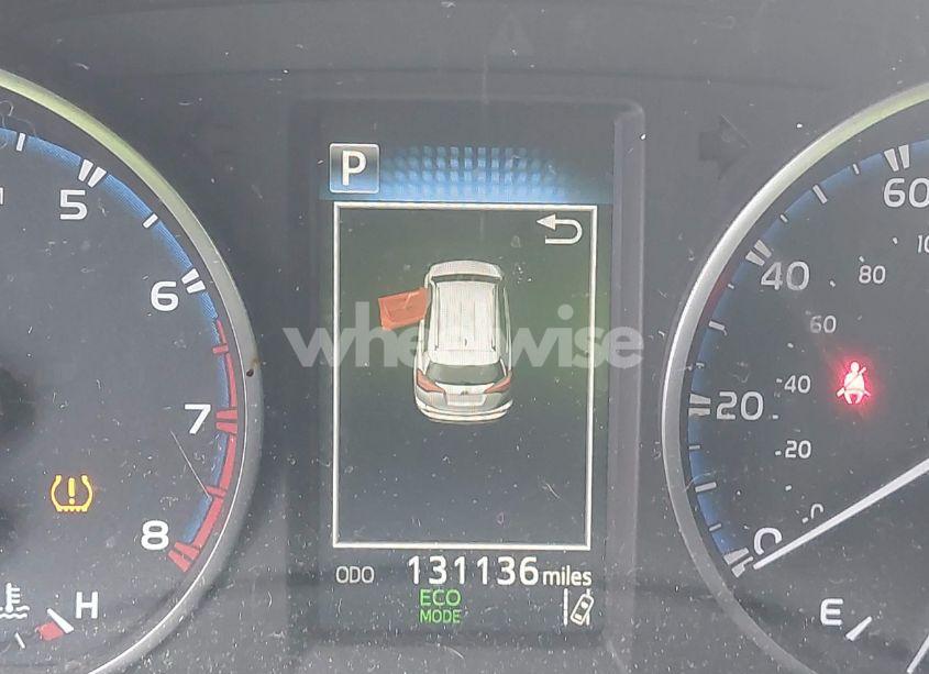 Photo 14 of 2018 Toyota Rav4 LE (VIN JTMZFREV0JJ154430)