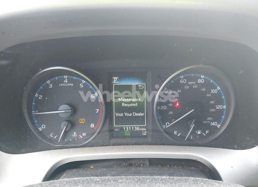 Photo 7 of 2018 Toyota Rav4 LE (VIN JTMZFREV0JJ154430)