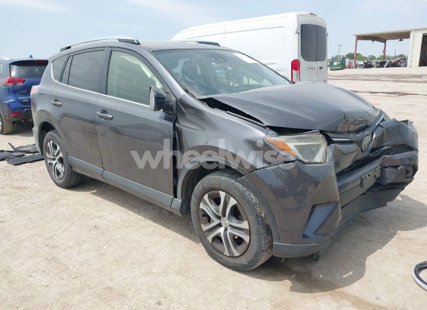 2018 Toyota Rav4 LE (VIN JTMZFREV0JJ211371) main photo