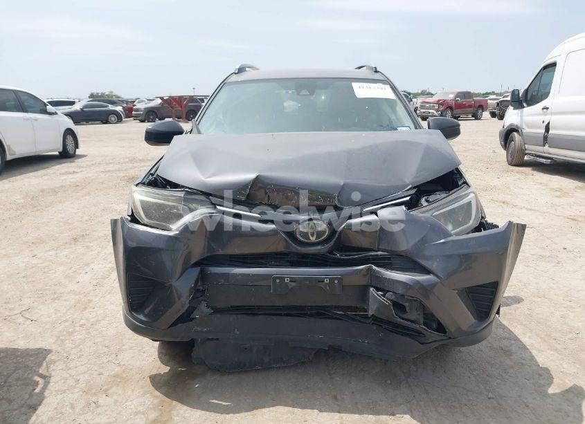 Photo 12 of 2018 Toyota Rav4 LE (VIN JTMZFREV0JJ211371)