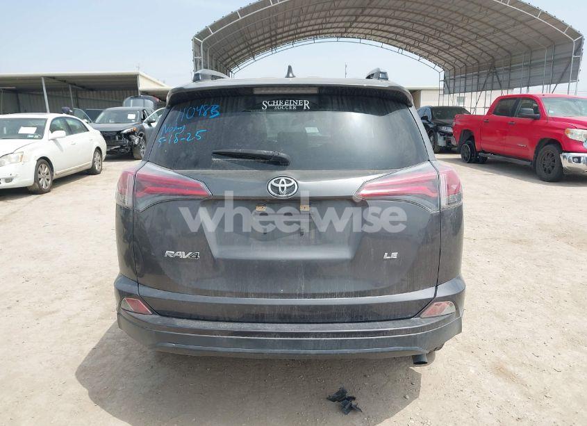Photo 16 of 2018 Toyota Rav4 LE (VIN JTMZFREV0JJ211371)