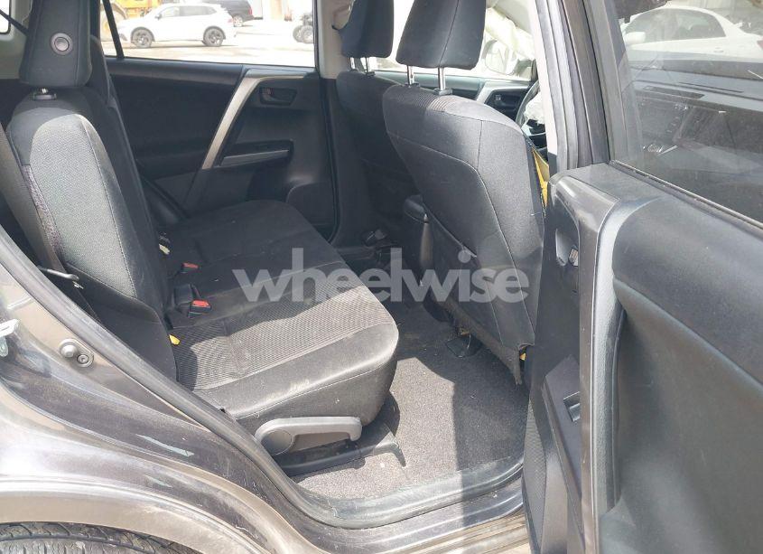 Photo 8 of 2018 Toyota Rav4 LE (VIN JTMZFREV0JJ211371)