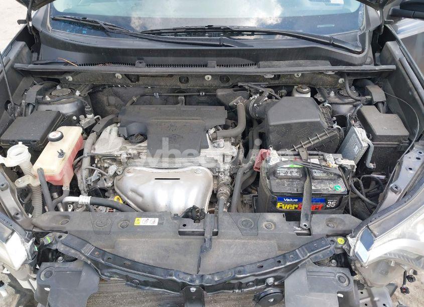 Photo 10 of 2018 Toyota Rav4 LE (VIN JTMZFREV0JJ739167)